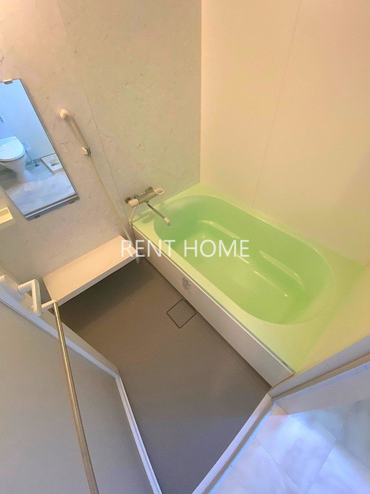 バス・シャワールーム　浴室乾燥機付です