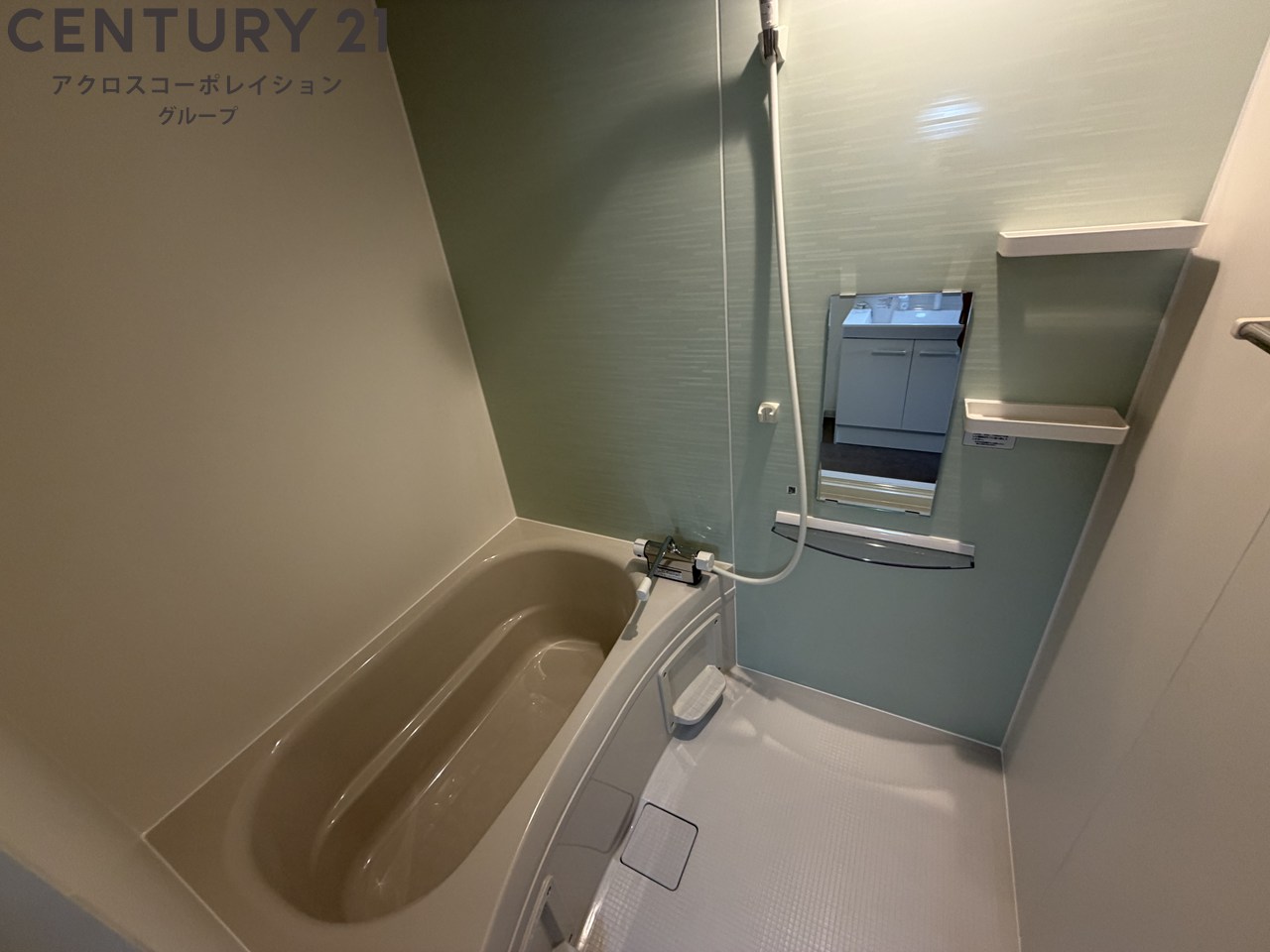 バス・シャワールーム　シンプルで機能的なユニットバスです！