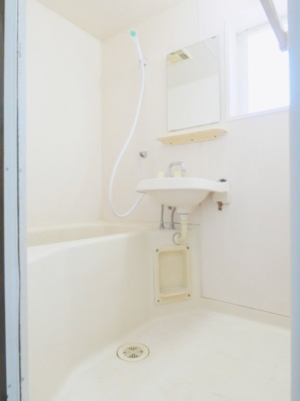 バス・シャワールーム　図面と現状に相違がある場合には現状を優先