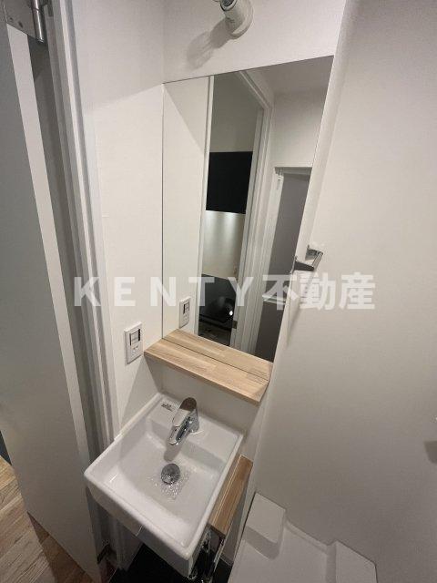 洗面設備　スペースが確保できる洗面所です