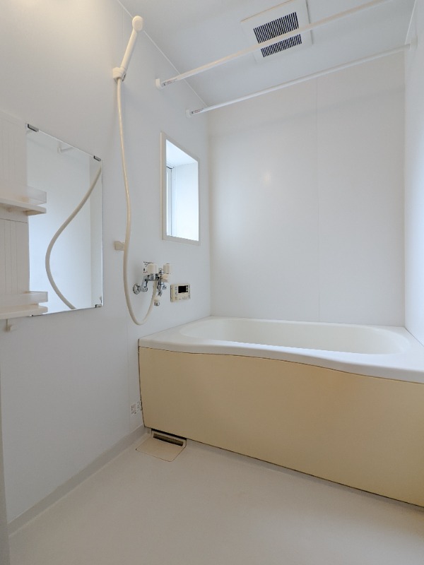 バス・シャワールーム　図面と現状に相違がある場合には現状を優先