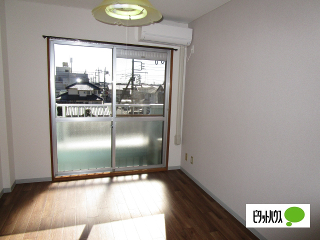 居室・リビング　類似