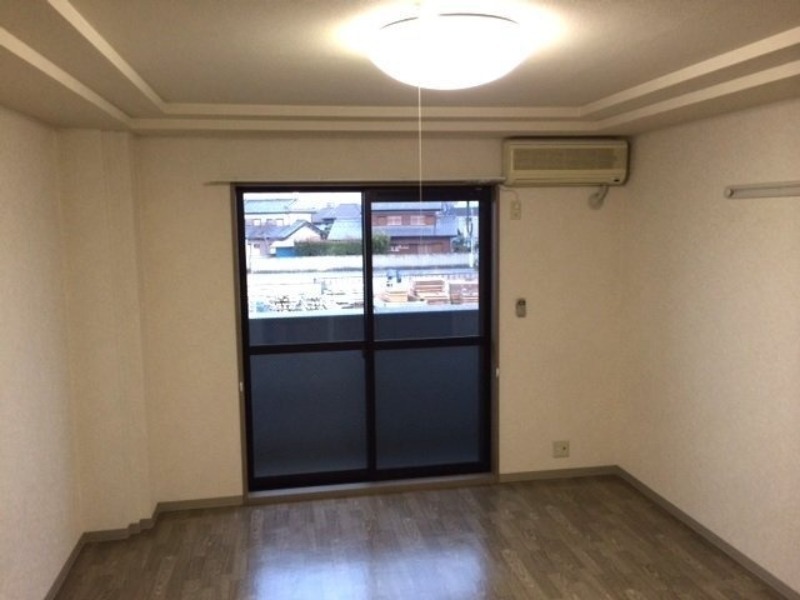 居室・リビング　図面と現状に相違がある場合には現状を優先