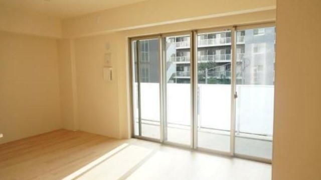 バルコニー　バルコニーあります