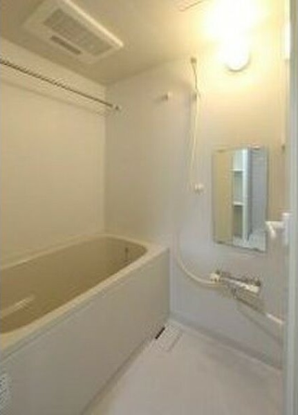 バス・シャワールーム　※写真は同じマンションの違う部屋のものになります。