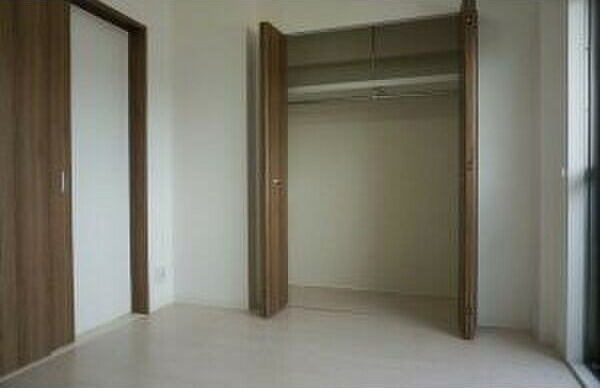 収納　※写真は同じマンションの違う部屋のものになります。