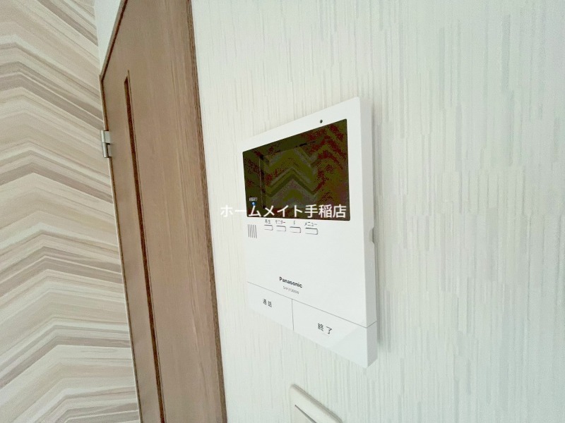 セキュリティ　モニター付きインターホンで安心です♪