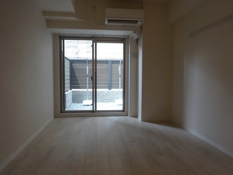 居室・リビング　102号室