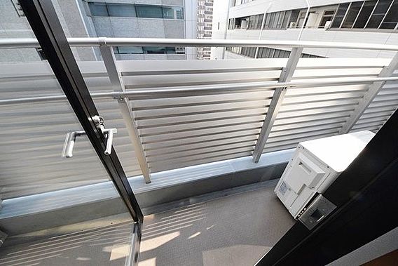 バルコニー　※別部屋の参考写真です。