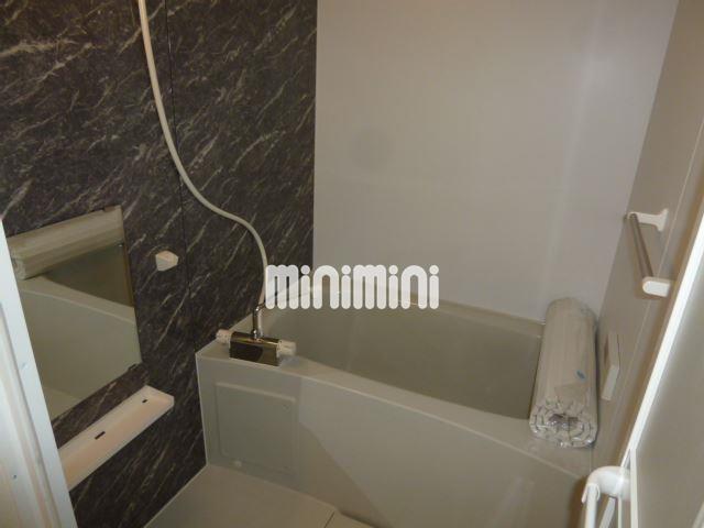 バス・シャワールーム　日々の疲れを癒すバスルーム。