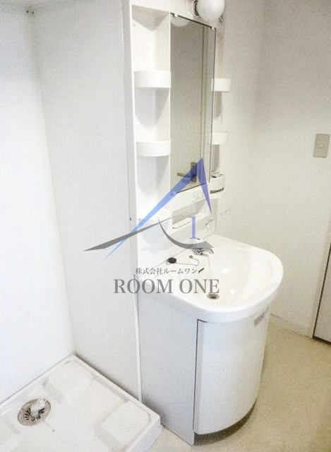 洗面設備　洗面台です。