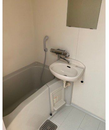 バス・シャワールーム　洗面