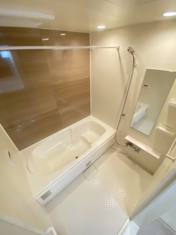 バス・シャワールーム　※同タイプの写真となります。
