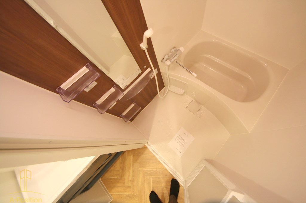 バス・シャワールーム　セレニテ難波リアン