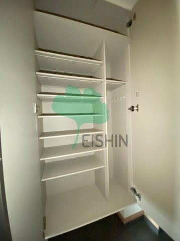 玄関　下駄箱もしっかりついてます！