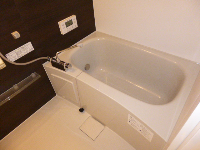 バス・シャワールーム　追い焚きバス