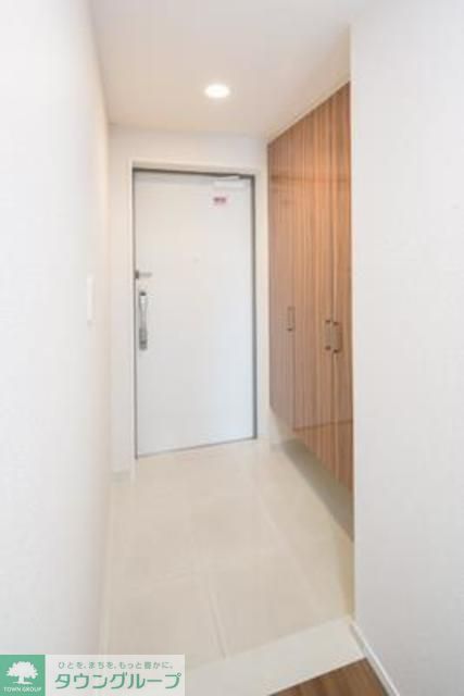 玄関　※写真は同タイプ住戸です。