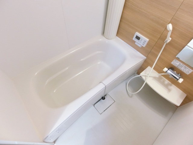 バス・シャワールーム　追い焚き浴室乾燥機付バスルーム