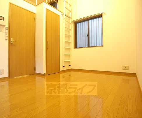 居室・リビング　綺麗な室内です。