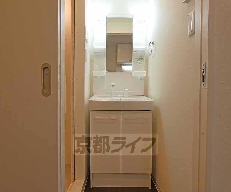 洗面設備　洗面台です。