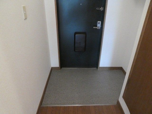 玄関　玄関です。