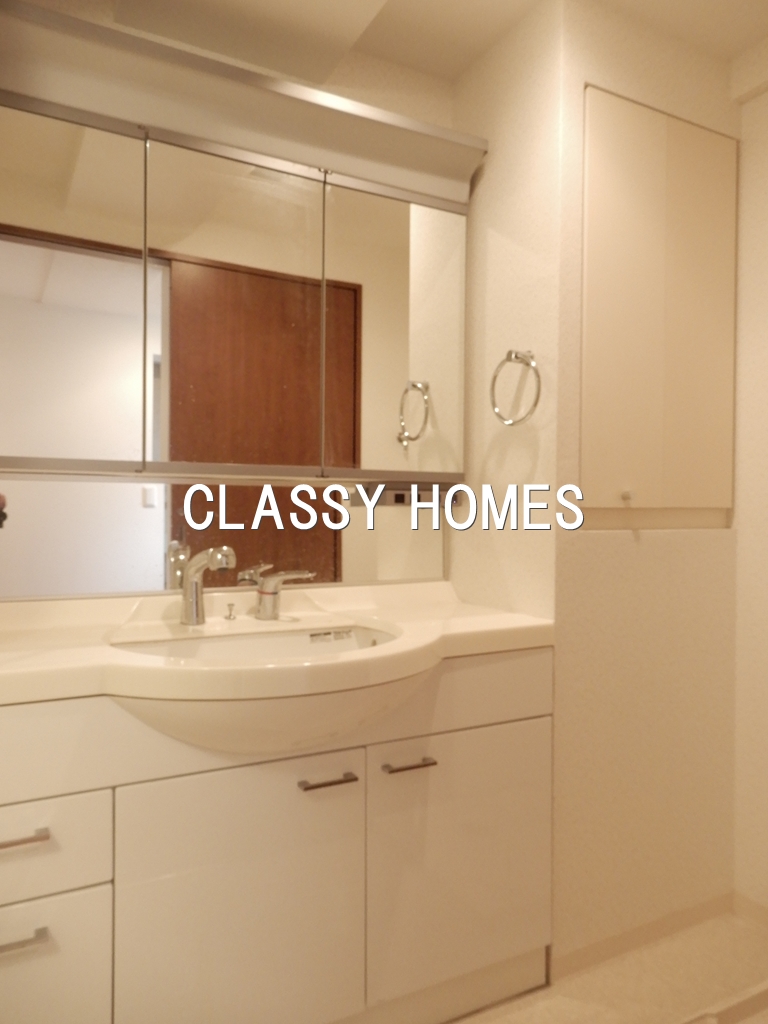 洗面設備　2009年竣工　エステムプラザ品川駅前：洗面台