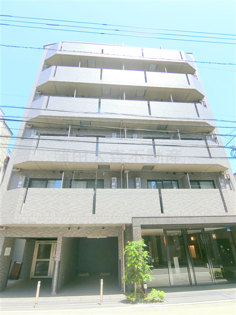 建物外観　2020年8月築　RC鉄筋コンクリート造地上6階建て1K 2