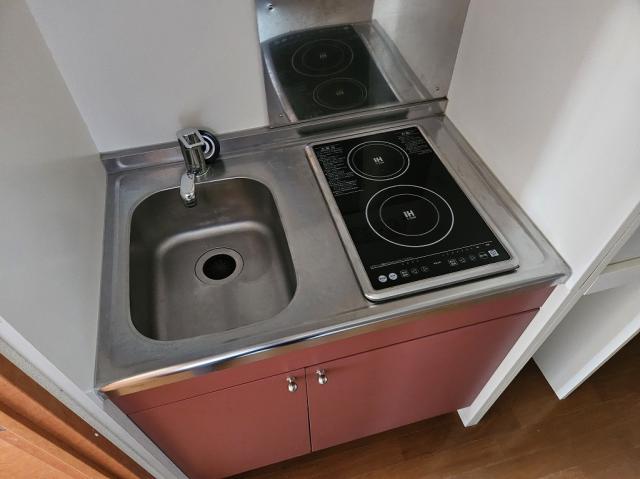 キッチン　※同タイプ部屋の写真です。