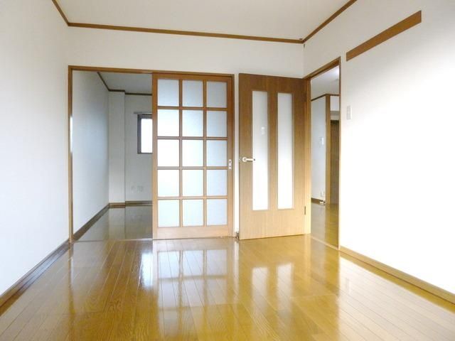 居室・リビング　★お部屋探しはタウンハウジング稲田堤店まで★