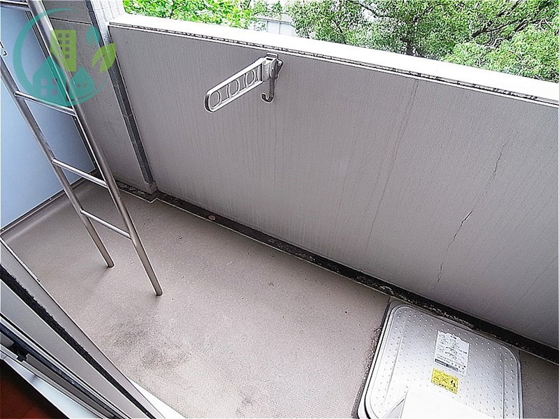 バルコニー　アーバンフラッツ王子公園（ネット無料）