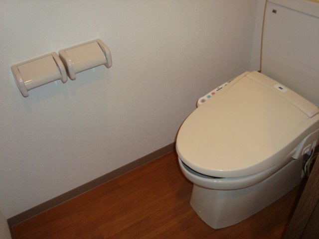 トイレ　シャワー付きトイレ