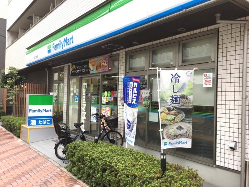 コンビニ　ファミリーマート 佃二丁目店（コンビニ）まで141m