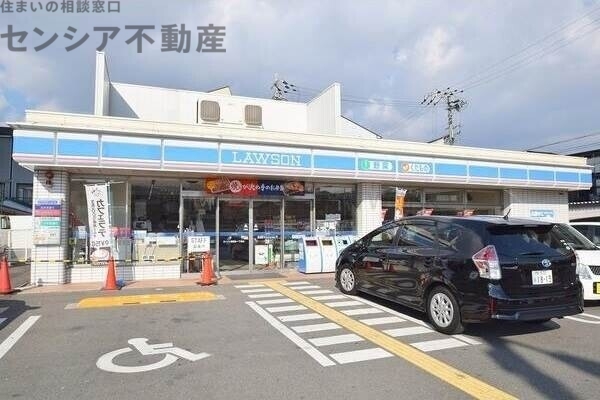 コンビニ　ローソン新喜多一丁目店（コンビニ）まで378m