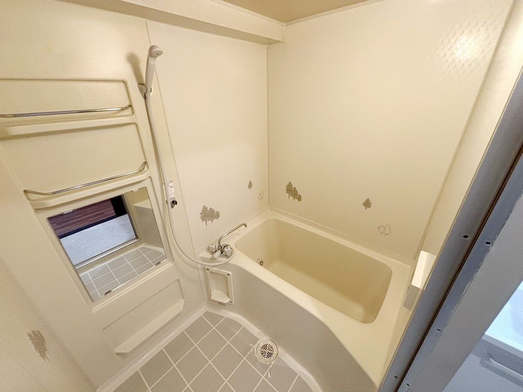 バス・シャワールーム　バス