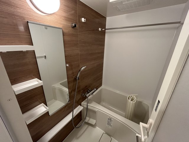 バス・シャワールーム　別部屋参考写真