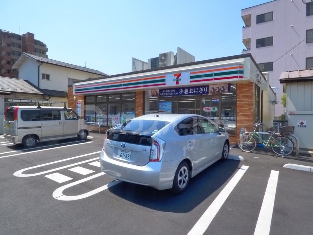 コンビニ　セブンイレブン足立栗原4丁目店（コンビニ）まで250m