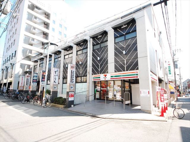 コンビニ　セブンイレブン 西院駅南店（コンビニ）まで916m