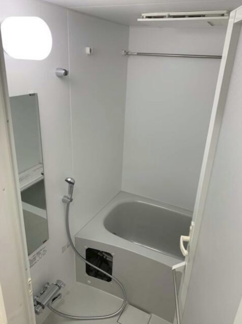 バス・シャワールーム　バスルーム