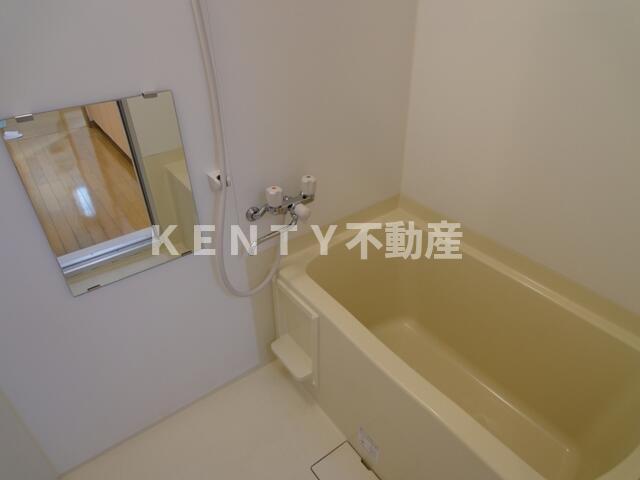 バス・シャワールーム　ゆったり過ごせるお風呂です