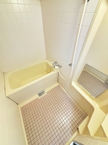 バス・シャワールーム　別号室の写真です。ご参考までに