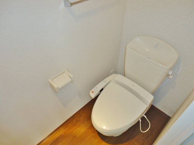 トイレ　温水洗浄暖房便座