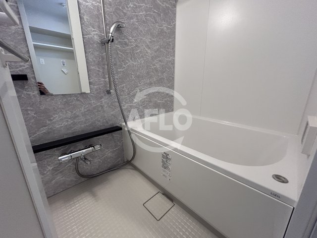 バス・シャワールーム　レジリエント江坂穂波町　浴室