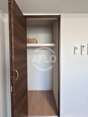 収納　レジリエント江坂穂波町　クローゼット