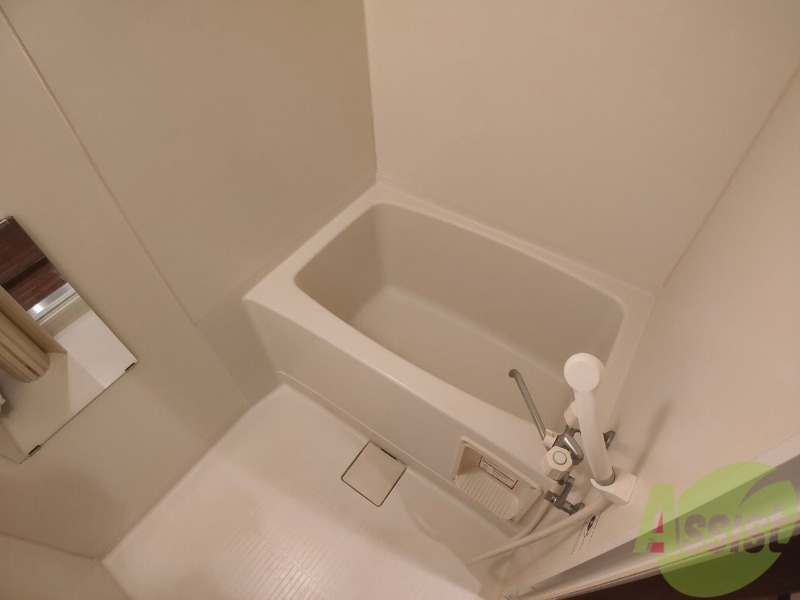 バス・シャワールーム　お風呂になります！一日の疲れを癒してくださいね。