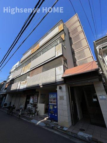 建物外観　落ち着いた雰囲気の外観です