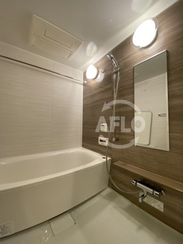 バス・シャワールーム　アデニウムタワー梅田イーストスクエア　浴室