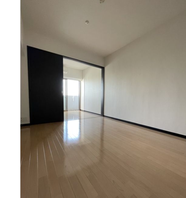 居室・リビング　こちらのリビングで趣味の時間をお楽しみください