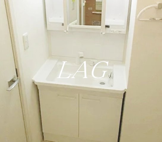 洗面設備　独立洗面台です。