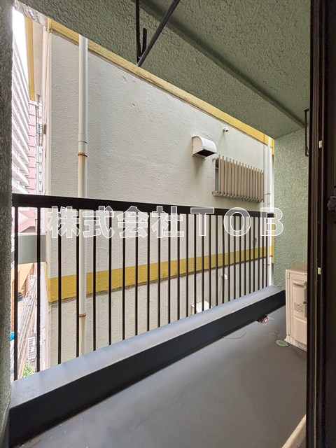 バルコニー　リビング側バルコニー