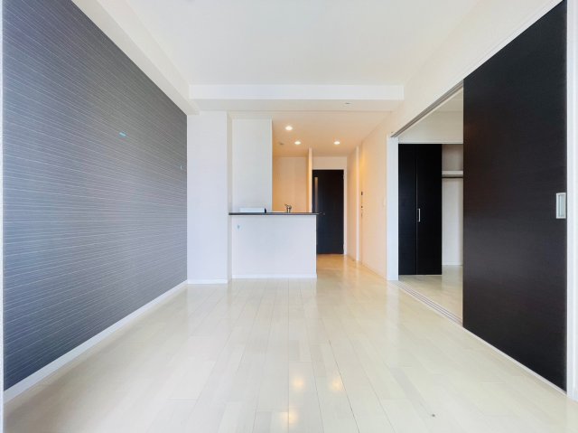 居室・リビング　同マンション別部屋参考写真